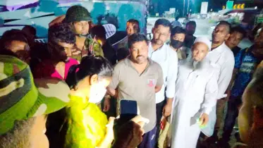 কাশিয়ানীতে বাড়তি বাস ভাড়া আদায় করায় নড়াইল এক্সপ্রেসকে জরিমানা