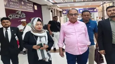 চিকিৎসার জন্য সস্ত্রীক সিঙ্গাপুর গেলেন মির্জা আব্বাস