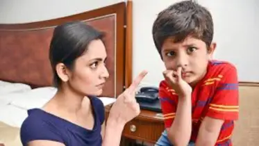 বাচ্চা এক জায়গায় বসে না? জানুন এর পিছনের বৈজ্ঞানিক ও মানসিক কারণ