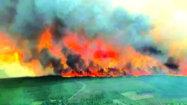 বৃষ্টি ও বন্যায় বিপর্যস্ত ভারত-পাকিস্তান