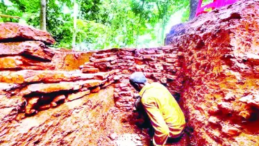 অতীশ দীপঙ্করের পণ্ডিত বিহারের খনন কাজ বন্ধ