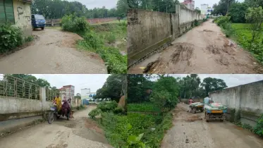 আরসিসি রাস্তায় ধস: শিক্ষার্থীরা সহ দুর্ভোগে হাজারো মানুষ