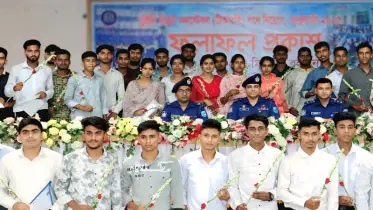 টাঙ্গাইলে ১২০ টাকায় পুলিশে চাকরি পেলেন ৫০ জন