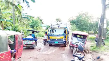কালিয়াকৈরে রাস্তার বেহালদশা