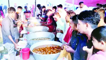 টাঙ্গাইলে জামাই মেলায় উৎসবের আমেজ