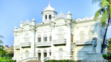 দর্শনার্থীদের অপেক্ষায় ঐতিহাসিক রোজ গার্ডেন
