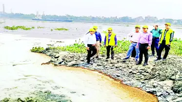 বুড়িগঙ্গার বর্জ্য নিষ্কাশনে পরিবেশ অধিদপ্তরের অভিযান
