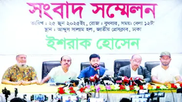 আসিফ ও ইশরাক দায়ী করছেন পরস্পর