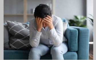 প্যানিক অ্যাটাক থেকে বাঁচতে যা করা জরুরি