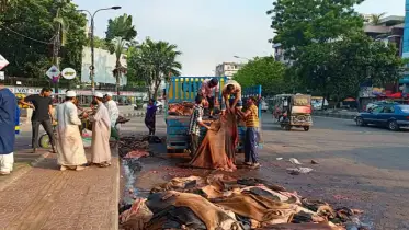 ঈদের দ্বিতীয় দিনেও চামড়ার বাজারে দরপতন, নষ্ট হচ্ছে হাজার হাজার চামড়া