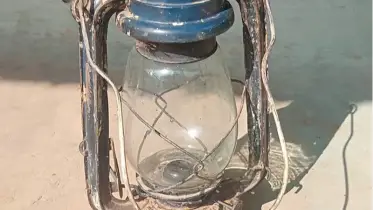 কালের বিবর্তনে হারিয়ে যাচ্ছে হারিকেন