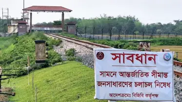 নীলফামারী ও পঞ্চগড় সীমান্তের ওপারে কারফিউ চলছে