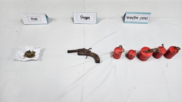 সেনাবাহিনীর অভিযানে অস্ত্র, ককটেল ও মাদক উদ্ধার