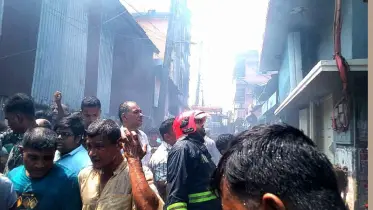 পটুয়াখালীতে তিন ডিলারের পণ্য আগুনে পুড়ে ছাই, দেড় কোটি টাকার ক্ষতি