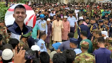 রাজশাহীর সপুরায় চিরনিদ্রায় শায়িত বিধ্বস্ত বিমানের পাইলট তৌকির