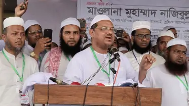 এই দুর্নীতিবাজদের উৎখাত করে বঙ্গোপসাগরে নিক্ষেপ করতে হবে : চরমোনাই পীর