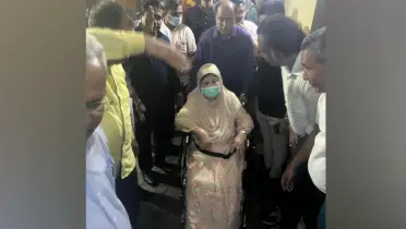 হাসপাতালের উদ্দেশ্যে রওনা দিয়েছেন খালেদা জিয়া