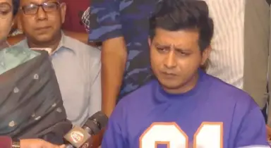 ধর্ষণের হুমকির অভিযোগে মুখ খুললেন অভিনেতা শামীম হাসান সরকার