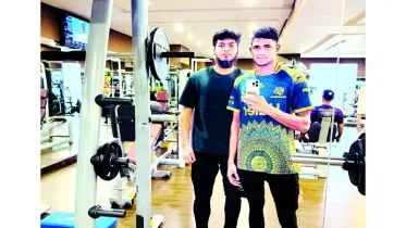পাকিস্তান থেকে ফিরছেন নাহিদ ও রিশাদ