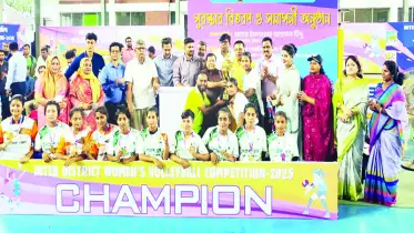 সাতক্ষীরার মেয়েদের শিরোপার উল্লাস
