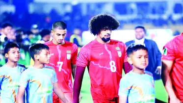হামজাদের খেলা দেখতে লাগবে কমপক্ষে ৪০০ টাকা