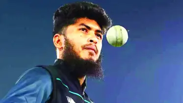 রিশাদের তিন উইকেট, ফাইনালে লাহোর