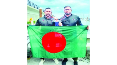 ইতিহাসের পাতায় বাংলাদেশের দুই সাঁতারু