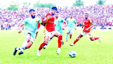 আলোকস্বল্পতায় আবাহনী-কিংস ফাইনাল ম্যাচ স্থগিত