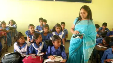 প্রাথমিক শিক্ষকদের কর্মবিরতি স্থগিত, ক্লাসে ফিরছেন রবিবার