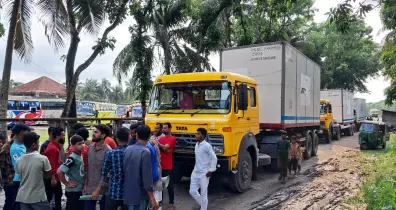 ঘরে ঘরে গ্যাস সংযোগসহ ৫ দফা দাবিতে উত্তাল ভোলা