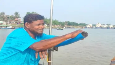 ভৈরবের অদম্য মাঝি: ৩৮ বছরেও থামেনি বৈঠার টান