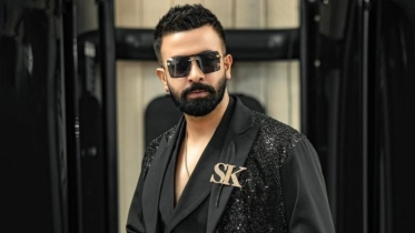 লুকিয়ে ওষুধ খেতেন শাকিব খান