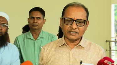কিন্ডারগার্টেন ও বেসরকারি শিক্ষাপ্রতিষ্ঠান পরিচালনায় কোনো বাধা নেই : উপদেষ্টা