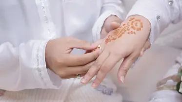 এবার কাজি ডাকার সময় প্রেমিকাকে নিয়ে পালালো বন্ধু!
