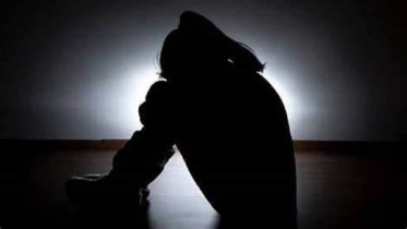 যুবকের লিঙ্গ কেটে দিলেন কলেজছাত্রী