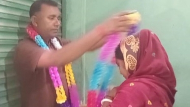বন্ধুর বউকে ভাগিয়ে এনেও বিয়ে করেন নি: অবশেষে বাধ্য হলেন সেই গ্রামপুলিশ
