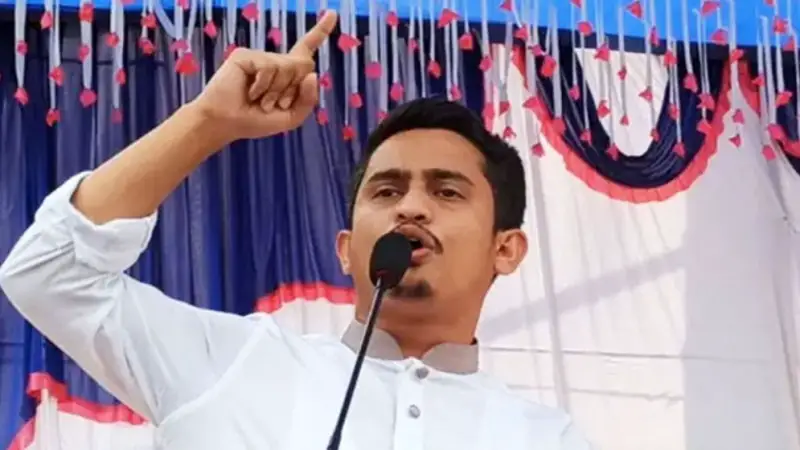 বিপ্লবের সহযোদ্ধারা পুরো বাংলাদেশ থেকে ছুটে আসুন: সারজিস আলম বিপ্লবের সহযোদ্ধারা পুরো বাংলাদেশ থেকে ছুটে আসুন: সারজিস আলম