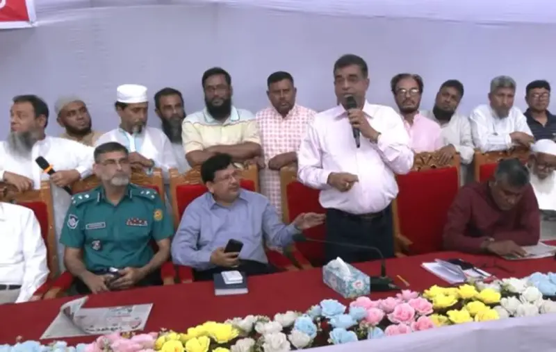 টিকিট কালোবাজারি বন্ধ করার নির্দেশনা টিকিট কালোবাজারি বন্ধ করার নির্দেশনা