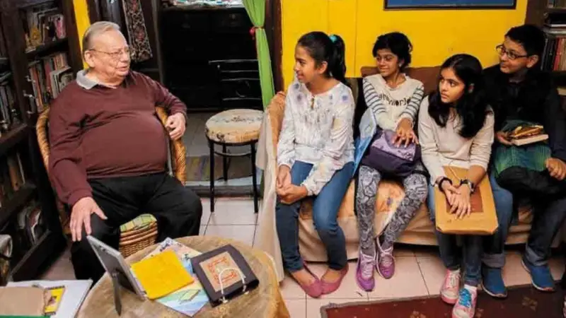 কেন আপনার শিশুর বইয়ের তাকে থাকা উচিত রস্কিন বন্ডের বই? কেন আপনার শিশুর বইয়ের তাকে থাকা উচিত রস্কিন বন্ডের বই?