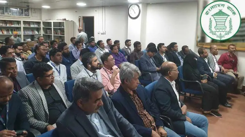 ব্র্যাক ব্যাংকের এমডির পদত্যাগের দাবি জানালেন বাংলাদেশ ব্যাংকের কর্মকর্তারা ব্র্যাক ব্যাংকের এমডির পদত্যাগের দাবি জানালেন বাংলাদেশ ব্যাংকের কর্মকর্তারা