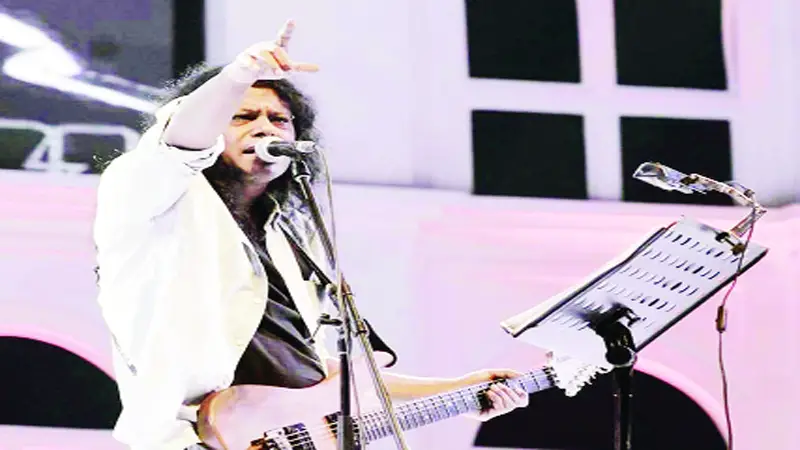 সৌদি আরবে জেমসের কনসার্ট সৌদি আরবে জেমসের কনসার্ট