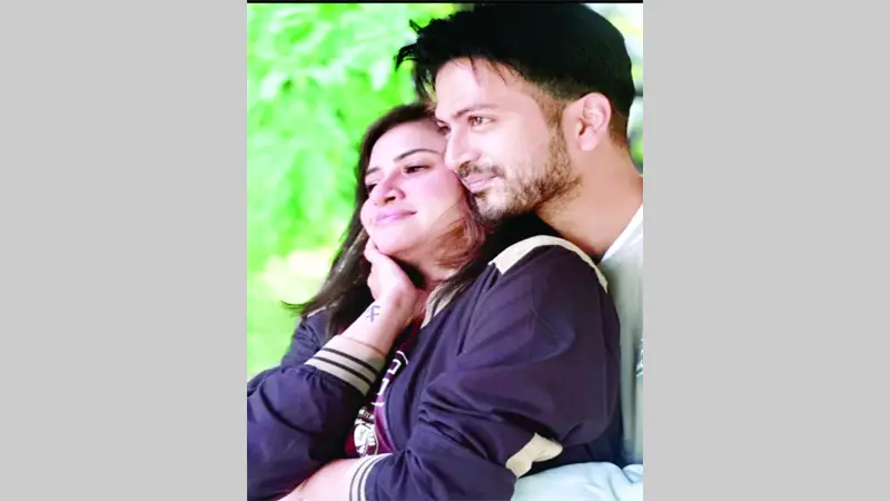 বিরতি ভেঙে একসঙ্গে ইয়াশ-তিশা বিরতি ভেঙে একসঙ্গে ইয়াশ-তিশা