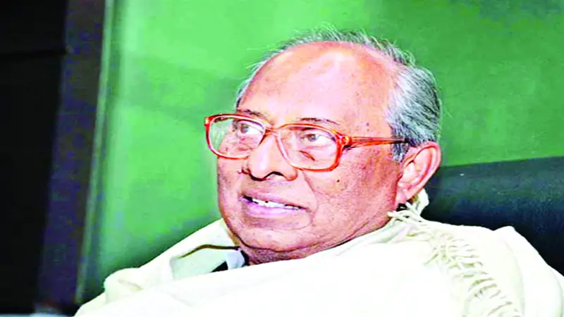 আগুনপাখি ॥ দেশভাগের আখ্যান আগুনপাখি ॥ দেশভাগের আখ্যান