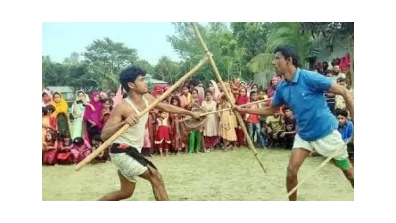 বিলুপ্তির পথে গ্রামের ঐতিহ্যবাহী লাঠি খেলা! বিলুপ্তির পথে গ্রামের ঐতিহ্যবাহী লাঠি খেলা!