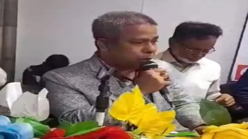বিএনপির সভায় বক্তব্য দিলেন শ্রমিক লীগের সভাপতি! বিএনপির সভায় বক্তব্য দিলেন শ্রমিক লীগের সভাপতি!