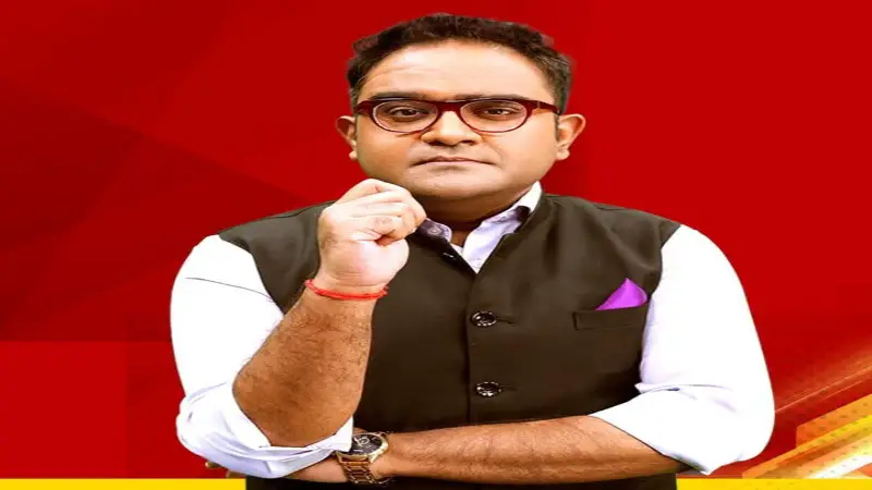 ’মলম বিক্রেতা’ খ্যাত সাংবাদিক ময়ূখ রঞ্জন এবার ইত্যাদি’র এপিসোডে! ’মলম বিক্রেতা’ খ্যাত সাংবাদিক ময়ূখ রঞ্জন এবার ইত্যাদি’র এপিসোডে!