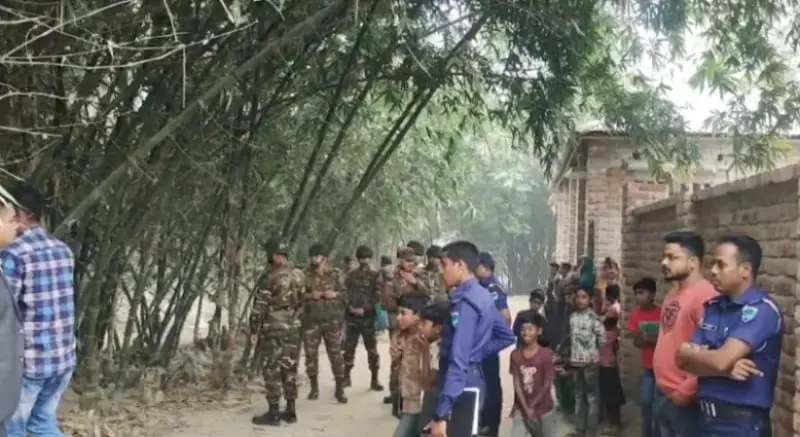 চুয়াডাঙ্গায় ৪ দিনে ১৩টি ককটেল নিষ্ক্রিয়, নেপথ্যে কারা? চুয়াডাঙ্গায় ৪ দিনে ১৩টি ককটেল নিষ্ক্রিয়, নেপথ্যে কারা?