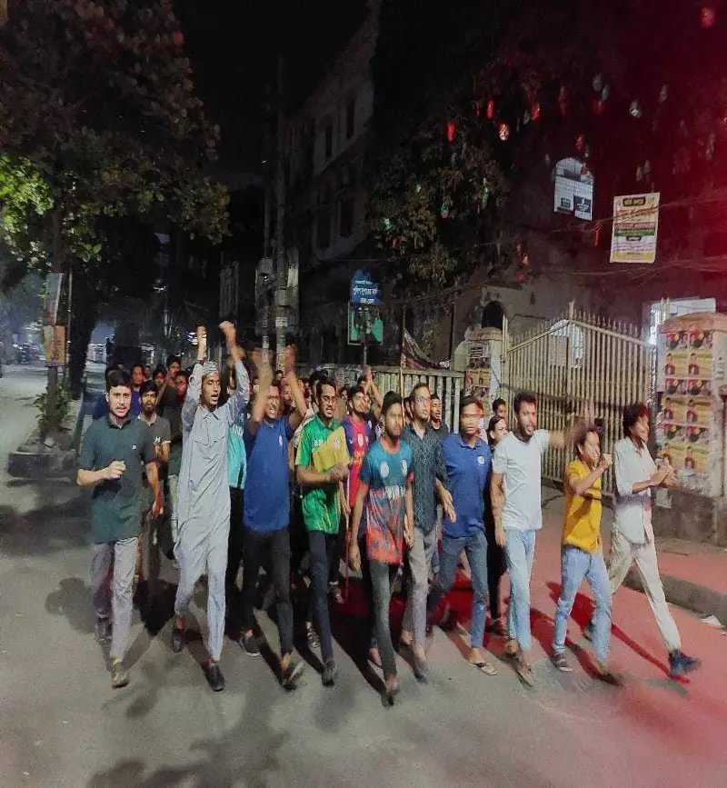 ২৪ ঘন্টার মধ্যে লাকী আক্তারের গ্রেফতার দাবি জবি শিক্ষার্থীদের, ক্যাম্পাসে অবাঞ্ছিত ঘোষণা ২৪ ঘন্টার মধ্যে লাকী আক্তারের গ্রেফতার দাবি জবি শিক্ষার্থীদের, ক্যাম্পাসে অবাঞ্ছিত ঘোষণা