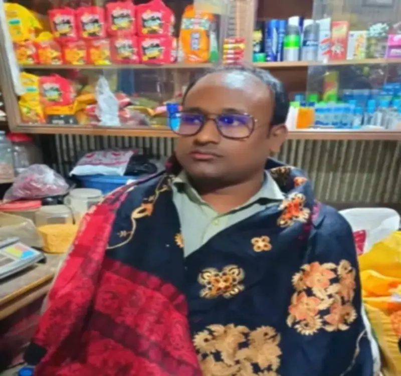 চট্টগ্রামের সীতাকুণ্ডে দেনার ভার সইতে না পেরে ক্ষুদ্র ব্যবসায়ীর আত্মহত্যা চট্টগ্রামের সীতাকুণ্ডে দেনার ভার সইতে না পেরে ক্ষুদ্র ব্যবসায়ীর আত্মহত্যা