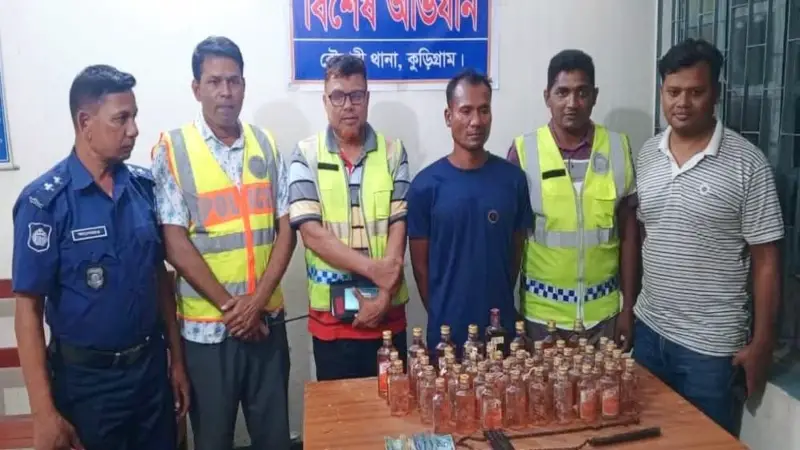 ৪৬ বোতল ভারতীয় মদসহ আটক ১ ৪৬ বোতল ভারতীয় মদসহ আটক ১